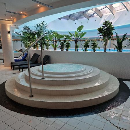 Apartly - Hanza Tower Apartament City View, Parking, Pool, Sauna Stettin Exterior foto