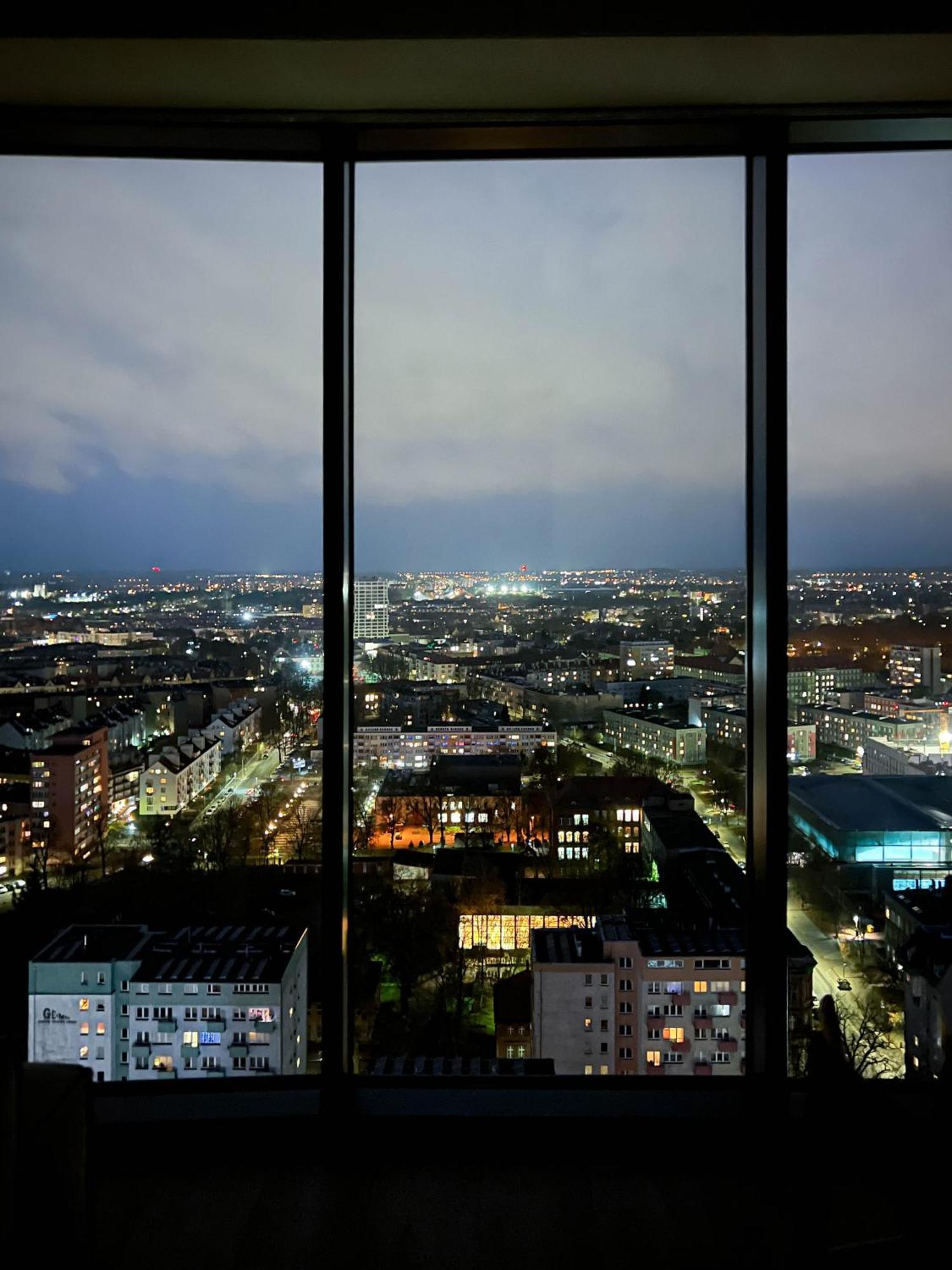 Apartly - Hanza Tower Apartament City View, Parking, Pool, Sauna Stettin Exterior foto